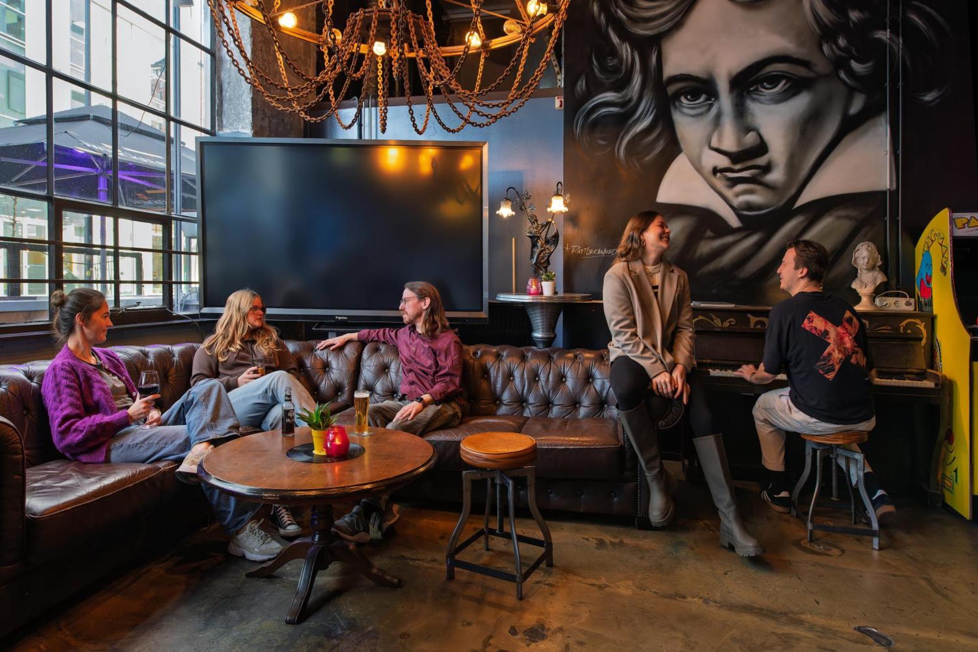 Stayokay Hostel Eindhoven - Blue Collar Ngoại thất bức ảnh