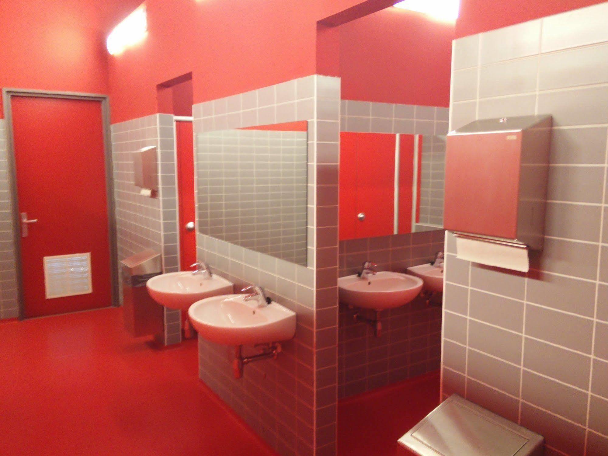 Stayokay Hostel Eindhoven - Blue Collar Ngoại thất bức ảnh