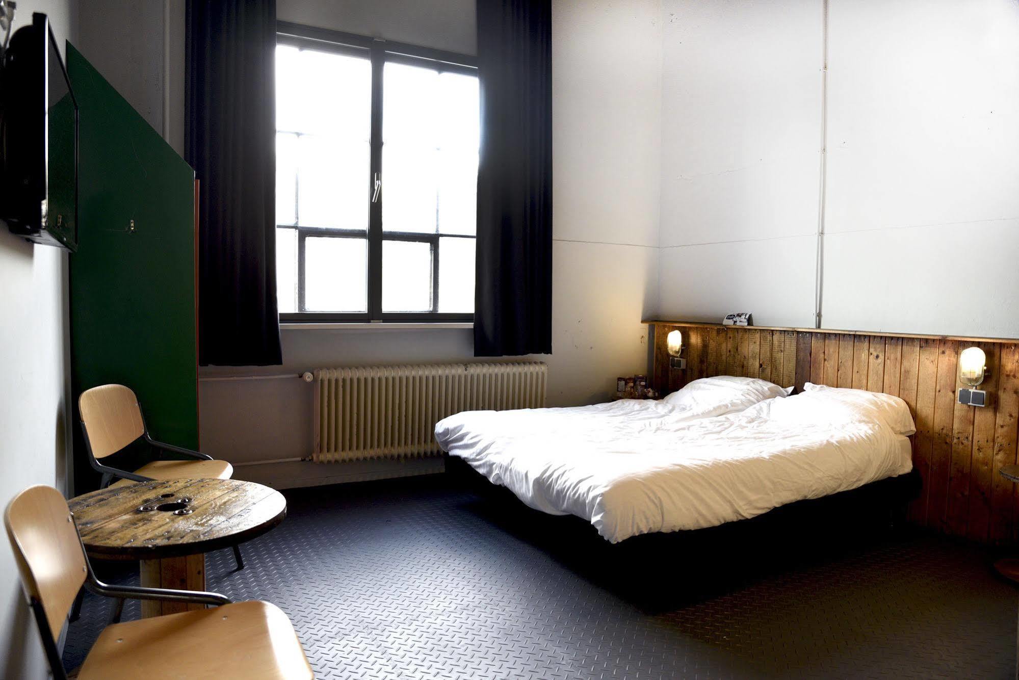Stayokay Hostel Eindhoven - Blue Collar Ngoại thất bức ảnh